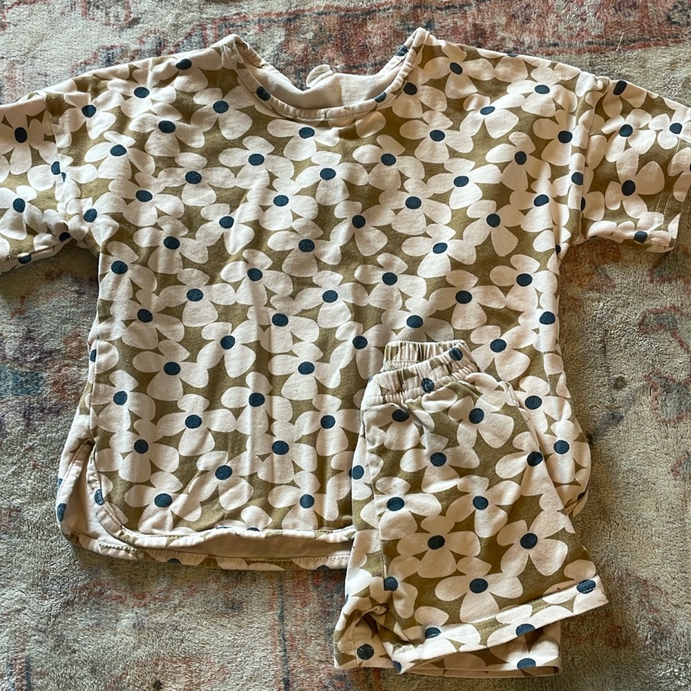Alice + Ames floral print play set